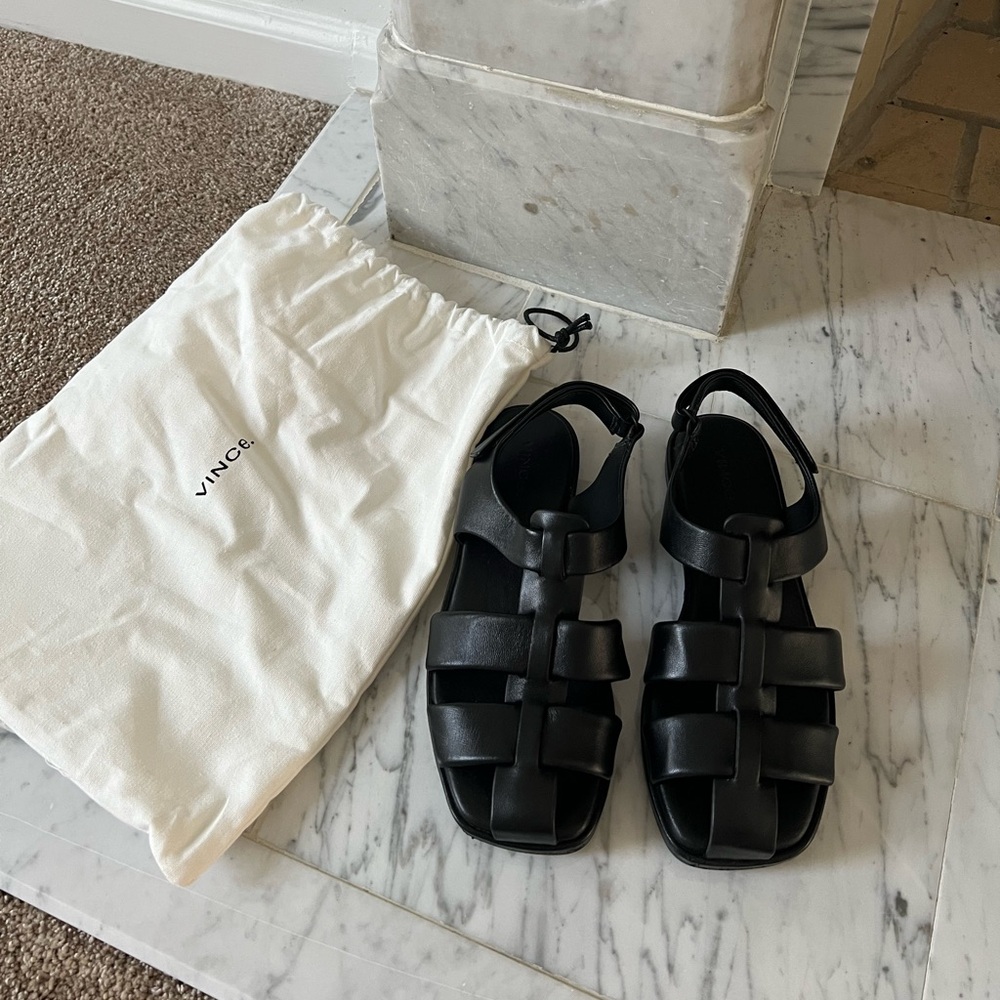 Vince fisherman sandal size 6.5 black leather